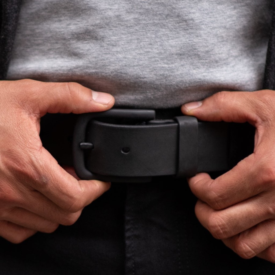 Zwarte Matte Lederen Herenriem Zondag