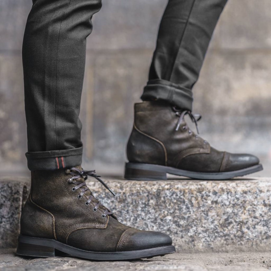 Kapitein Dinsdag Donker Olijfgroen Suède